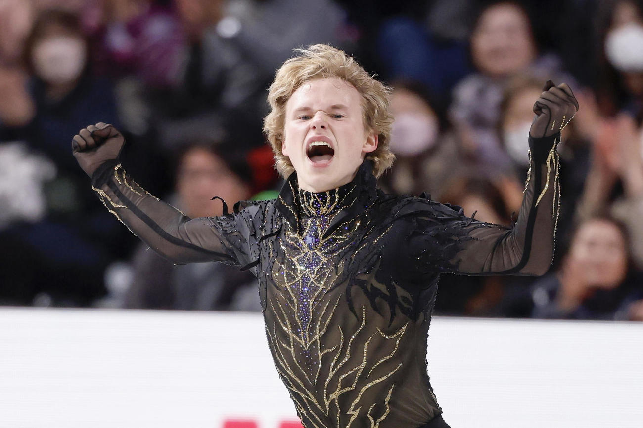 男子フリー　演技するイリア・マリニン＝IGアリーナ
