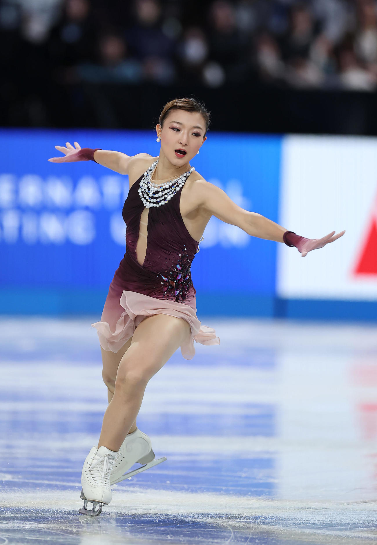 女子フリーで演技する坂本（撮影・前田充）