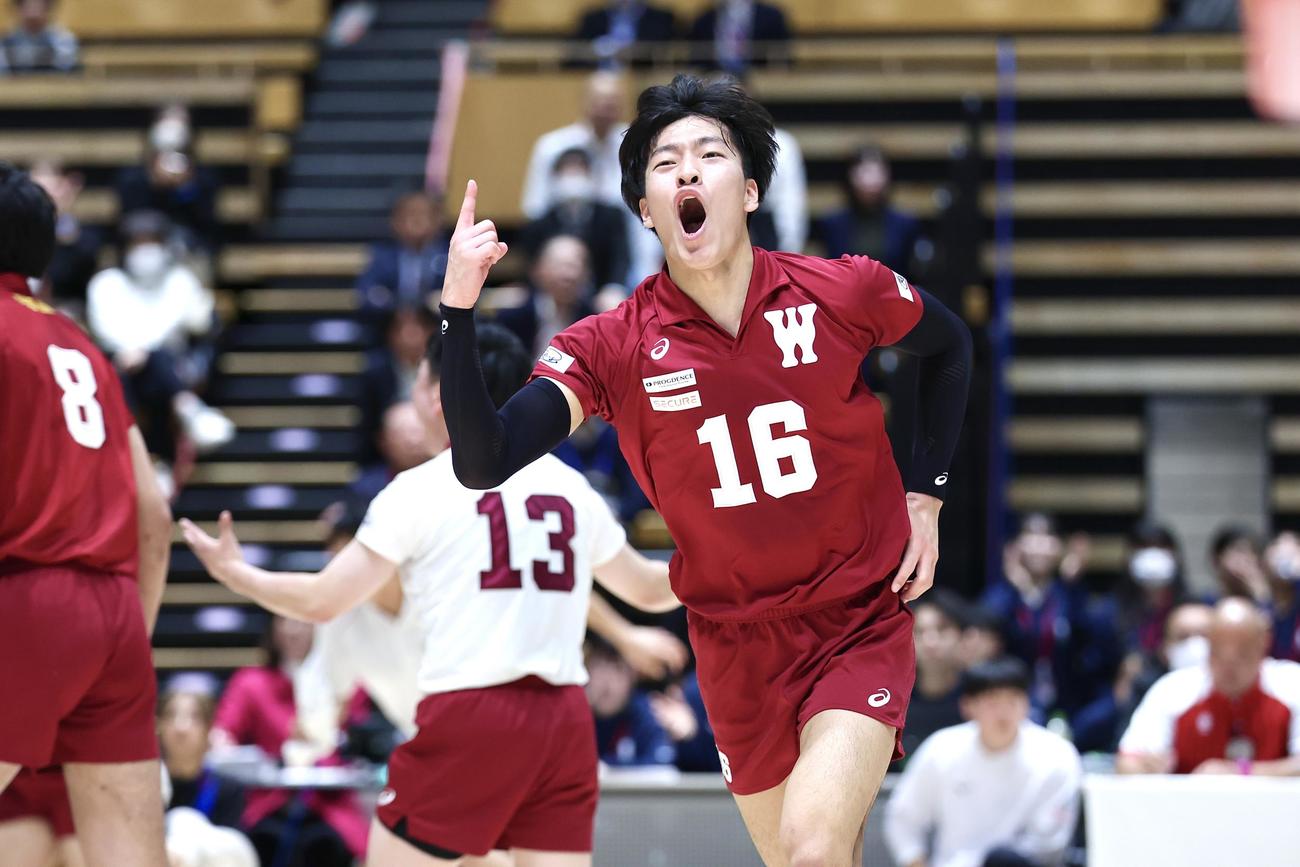 早大対国士舘大　ポイントを奪い喜ぶ早大・小野（撮影・宮地輝）