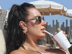 SNSで水着姿も公開している女子テニスのオセアンヌ・ドディン（ドディン公式インスタグラムから）