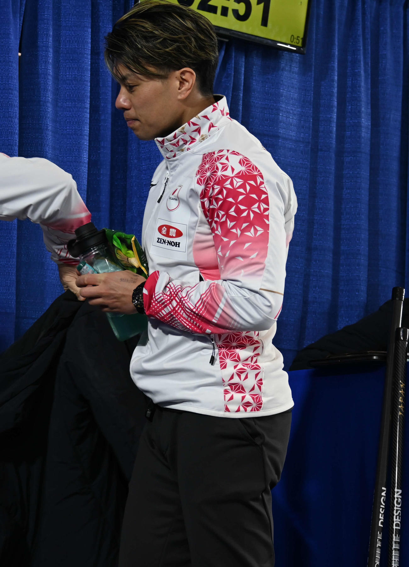 五輪出場を逃し悔しそうな表情を見せる男子日本代表の山口（撮影・飯岡大暉）