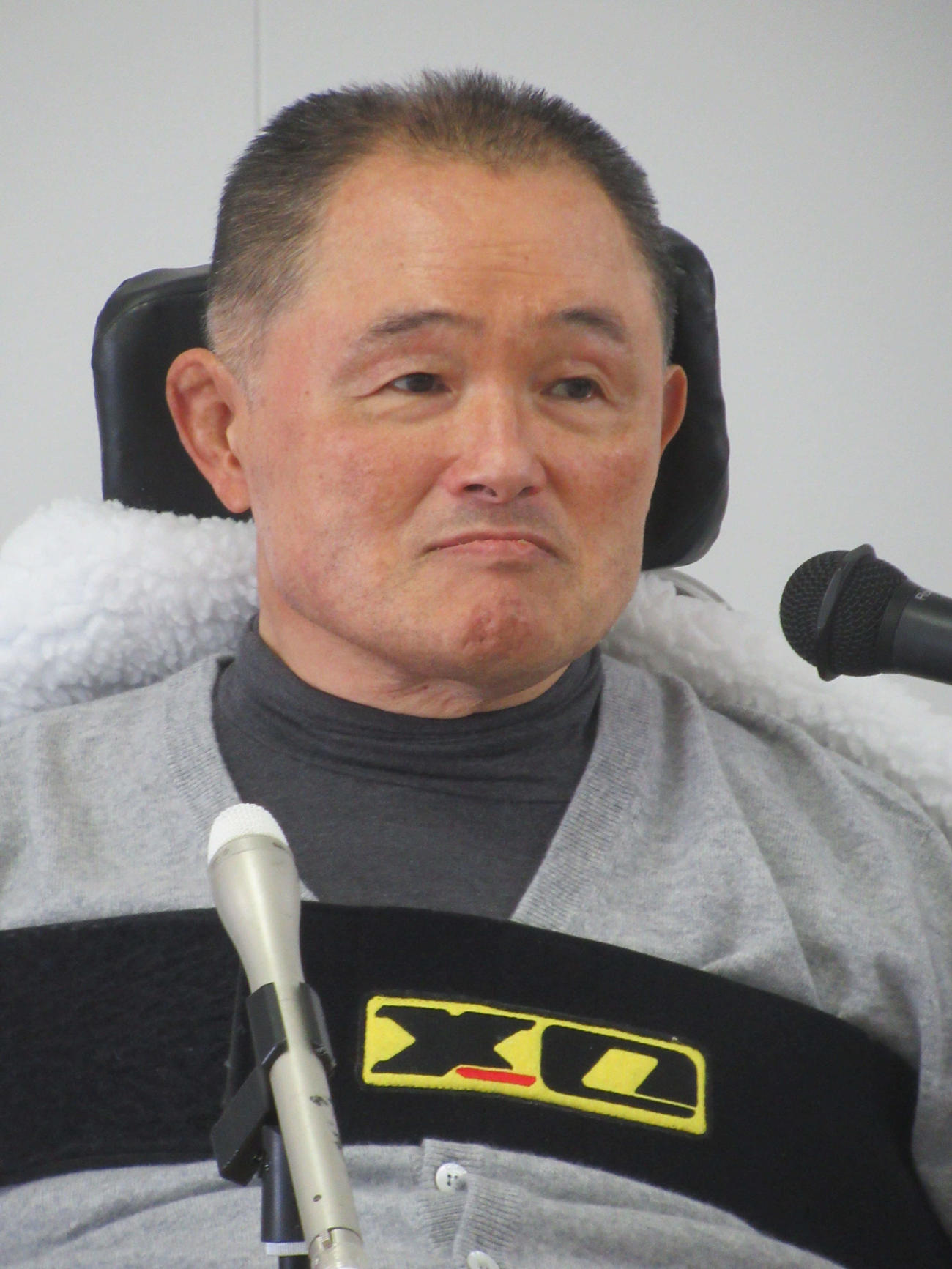 東海大で会見を行った山下泰裕氏（撮影・益田一弘）＝2025年12月18日、神奈川・平塚市内