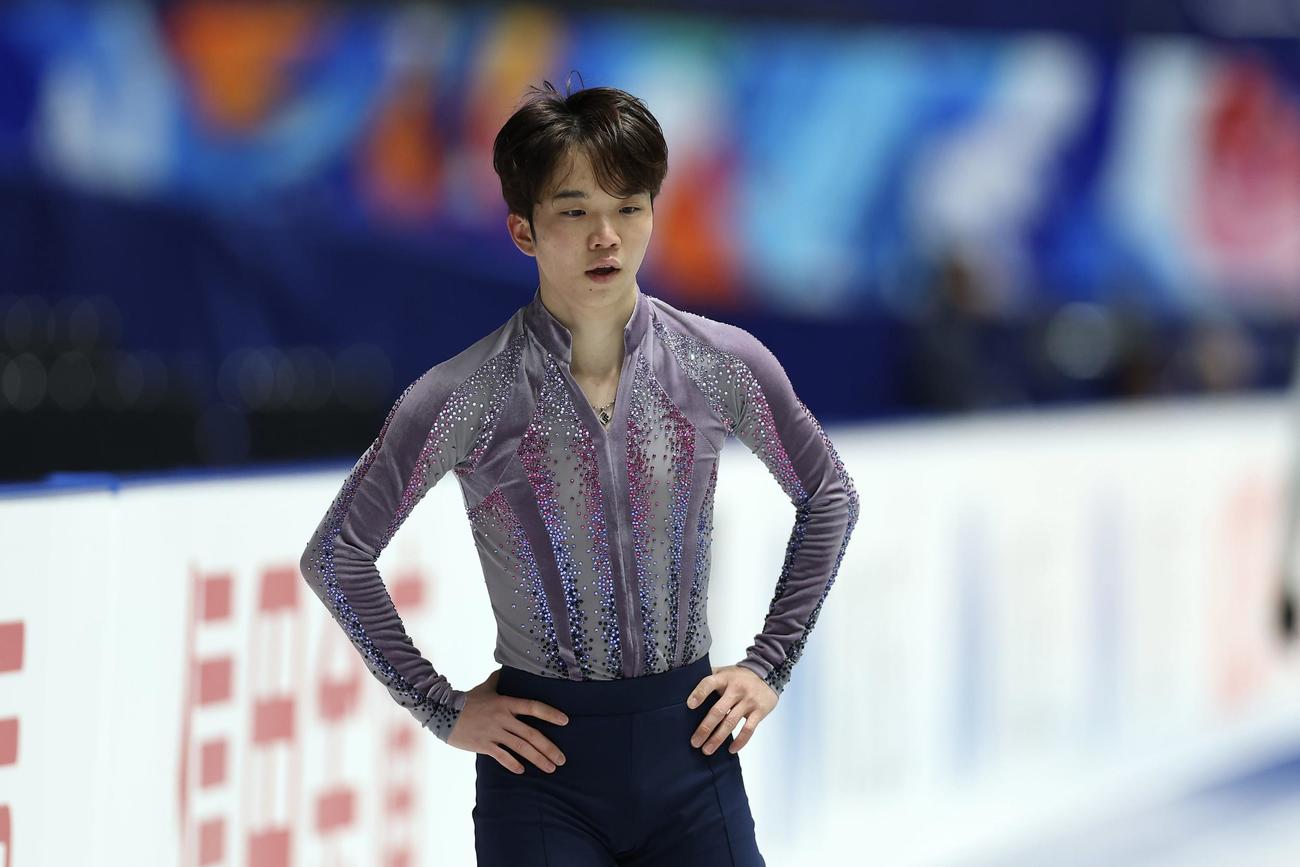 男子SPに向け調整する友野（撮影・前田充）