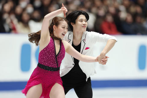 フィギュア】紀平梨花が涙「ごめんでしかない」“りかしん”初の全日本