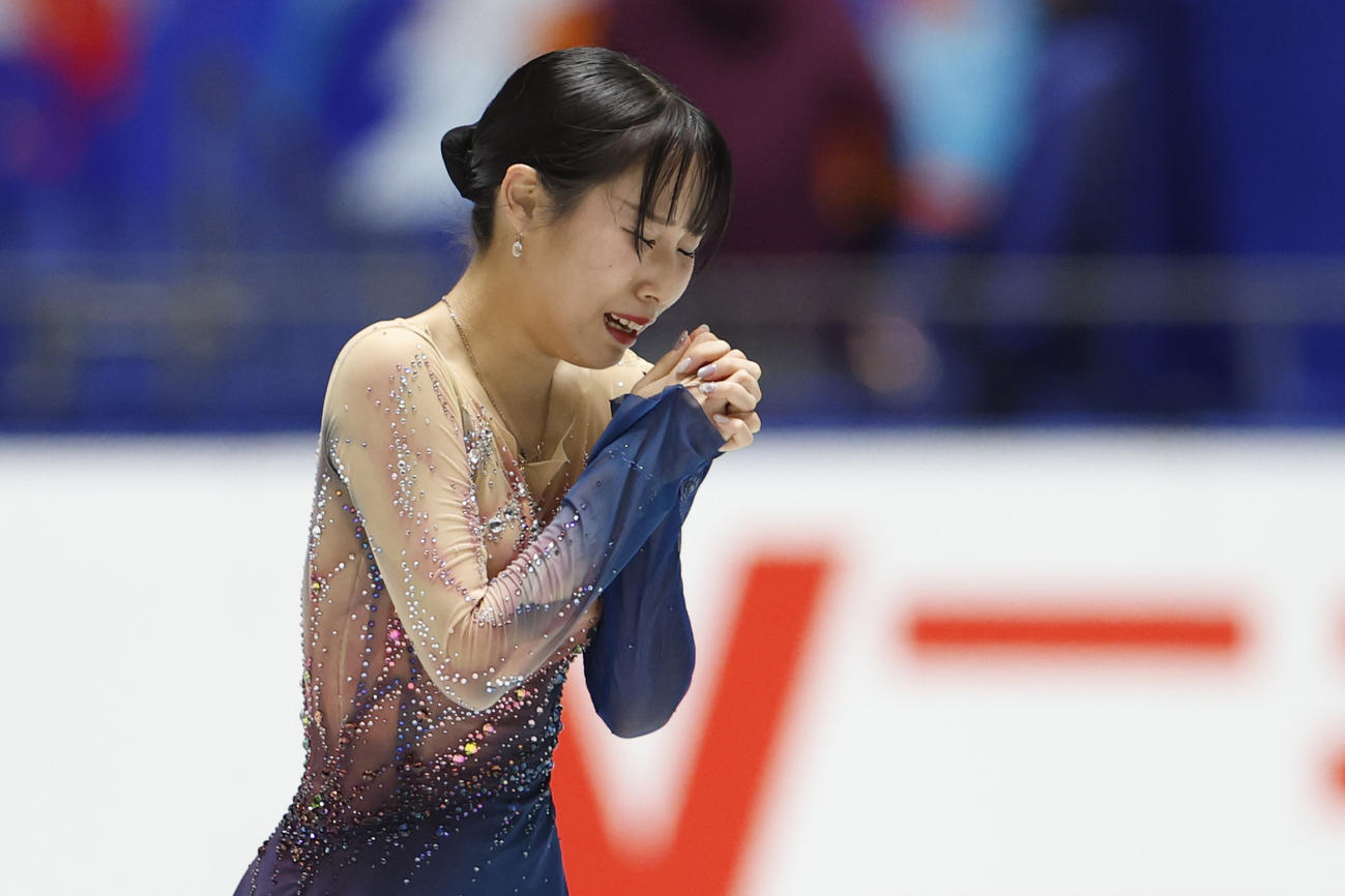 女子フリーの演技を終え、感極まる三原舞依＝国立代々木競技場（共同）