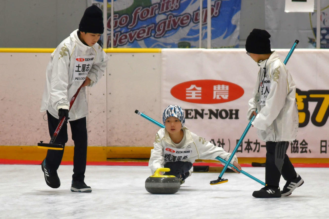 正確なショットで得点を重ねた軽井沢ジュニアの■（■は木ヘンに却の去がタ）澤風希（中央）