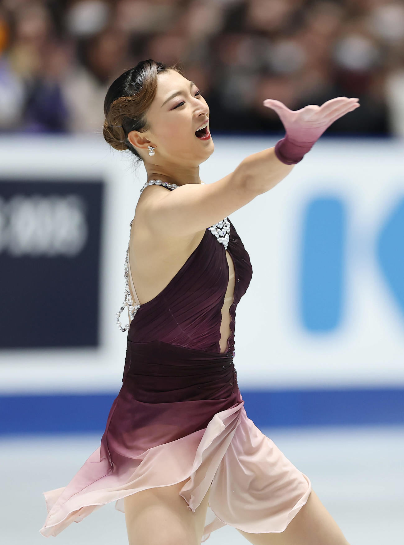 女子フリーで演技する坂本（撮影・前田充）