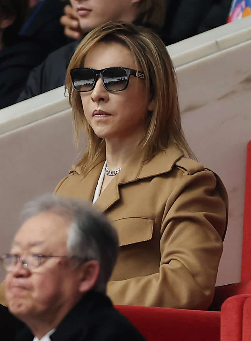フィギュア全日本選手権を観戦するYOSHIKI（撮影・前田充）