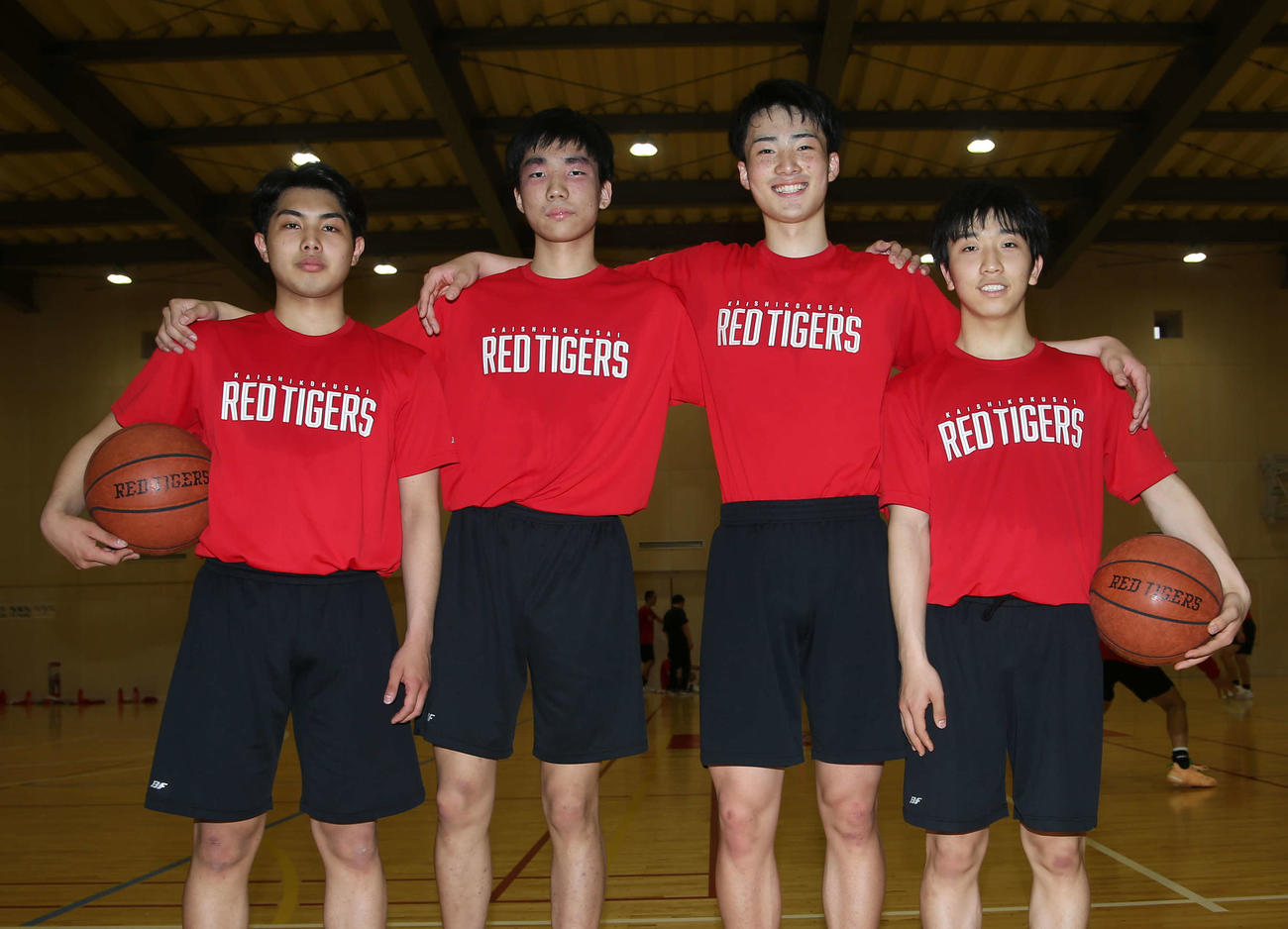 開志国際の小泉俊介、中塚遼人、千保銀河、北村優太（2023年4月）