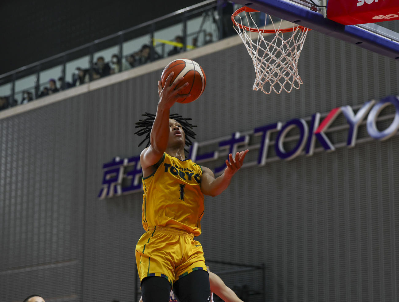 初芝橋本対福島東稜　1Q、シュートを決める福島東稜・斎藤（撮影・増田悦実）