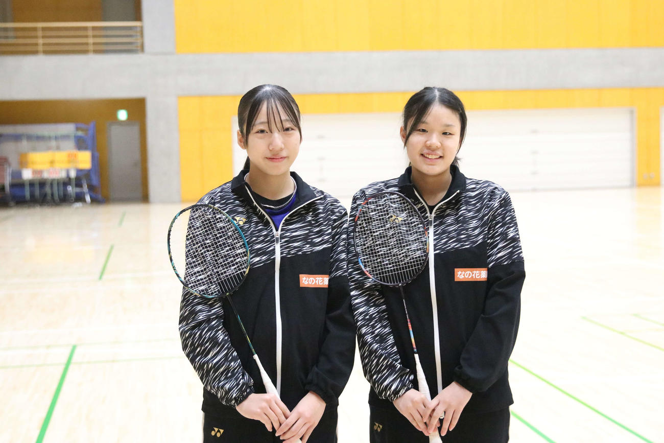 全日本総合選手権に出場する北翔大の「なかなかペア」中島（左）と中村