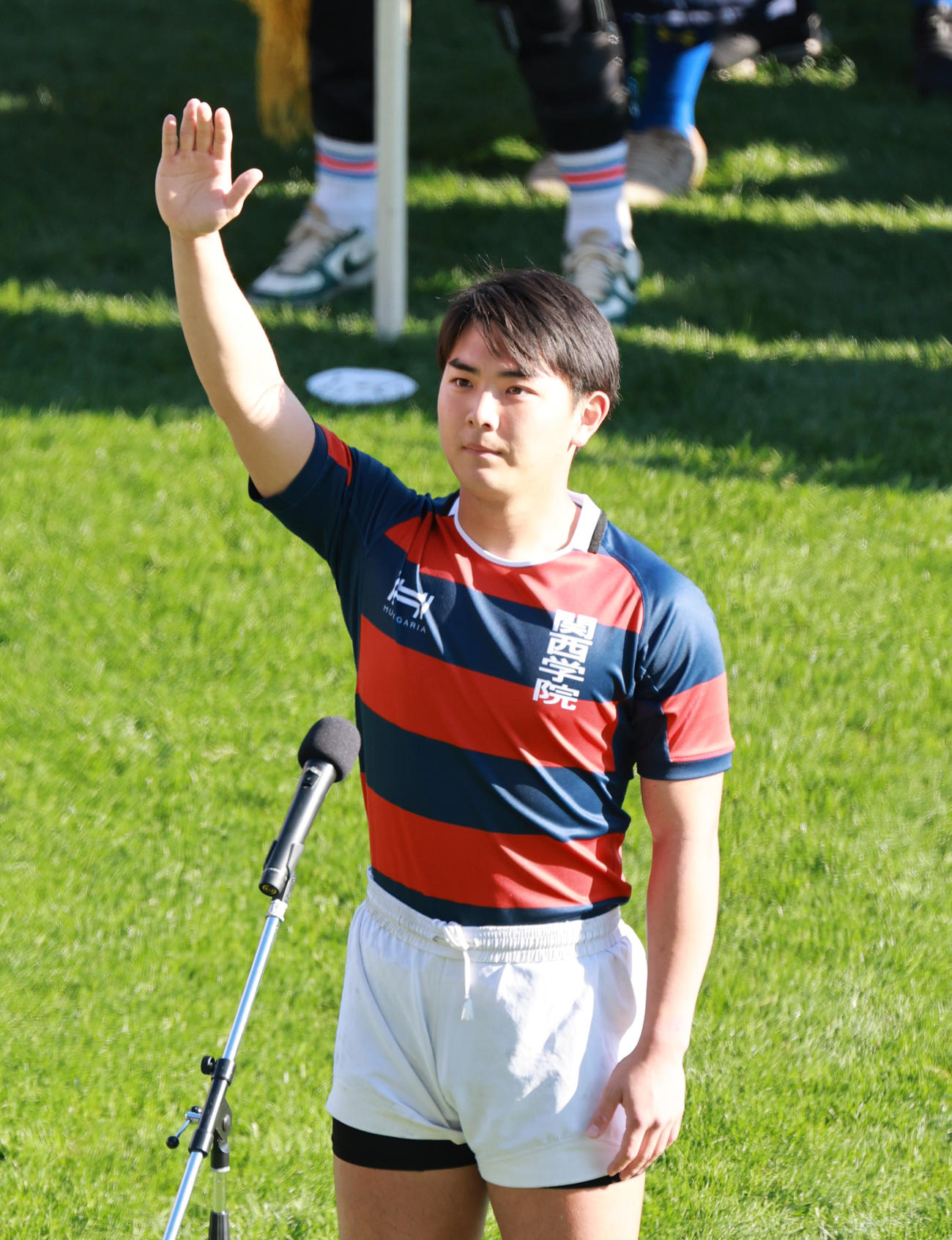 第105回全国高校ラグビー選手権大会　開会式で選手宣誓をする関西学院・西浦主将（撮影・上田博志）