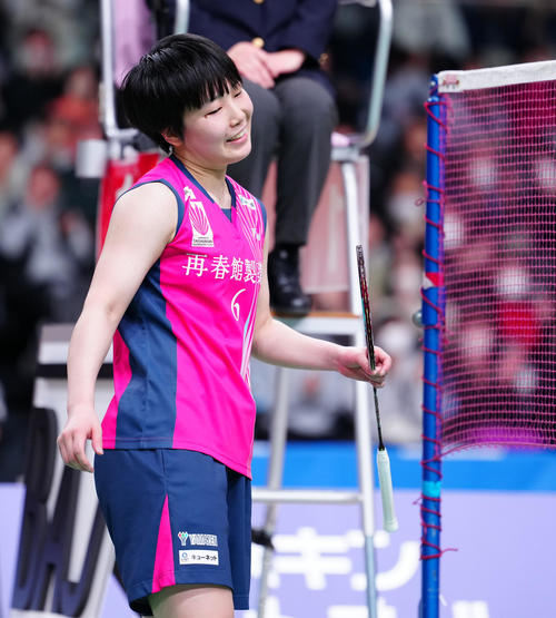 バドミントン】山口茜が“エース対決”で勝利…3年ぶり全日本V 19歳宮崎