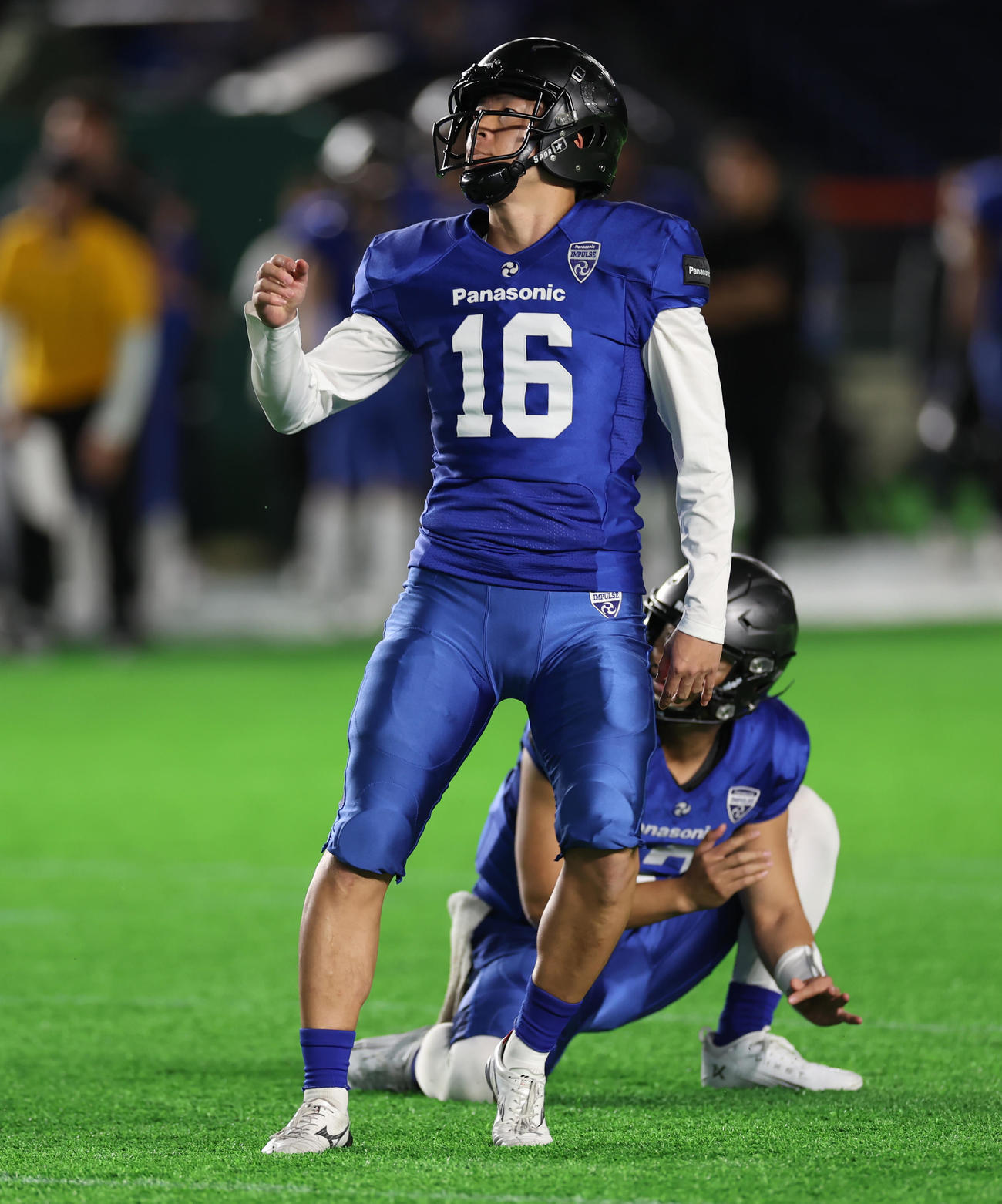 第4Q　フィールドゴールを決めるパナソニックK佐伯真太郎（撮影・水谷安孝）