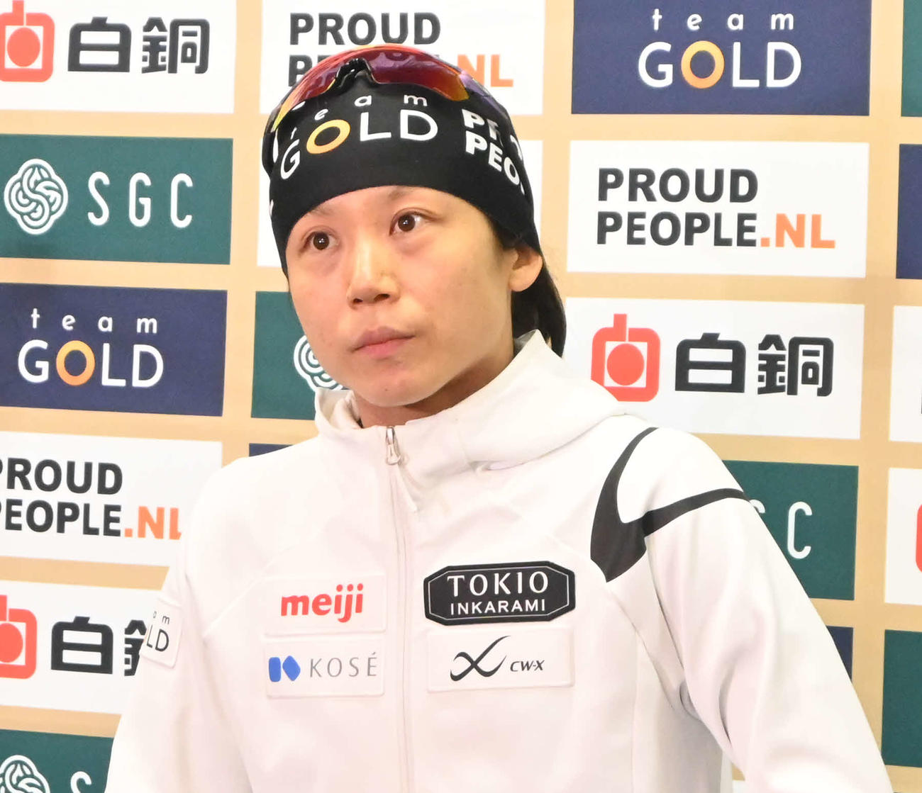 ミラノ・コルティナ五輪への意気込みを語るスピードスケート女子日本代表の高木（撮影・飯岡大暉）