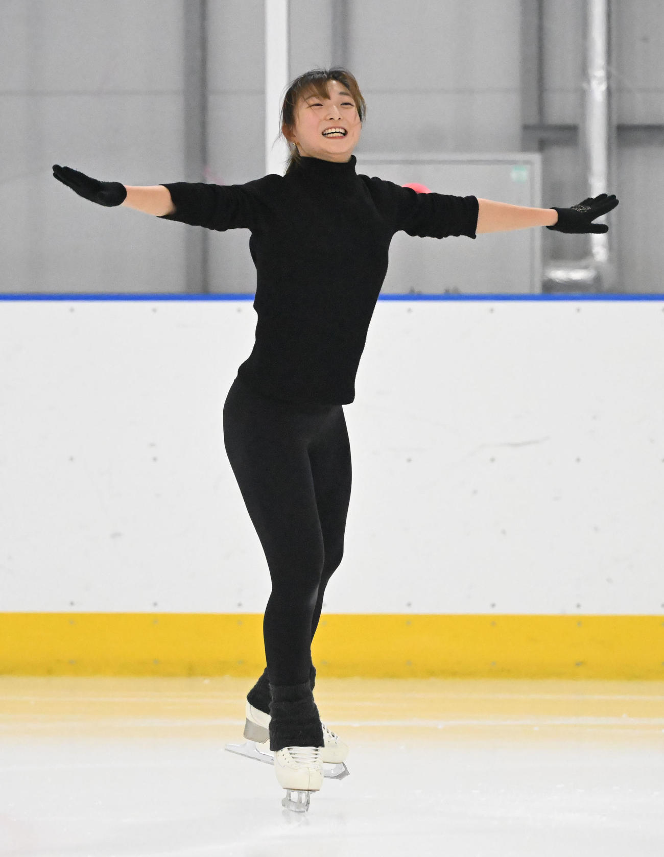 ミラノコルティナ五輪に向け、練習を公開した坂本花織（撮影・和賀正仁）