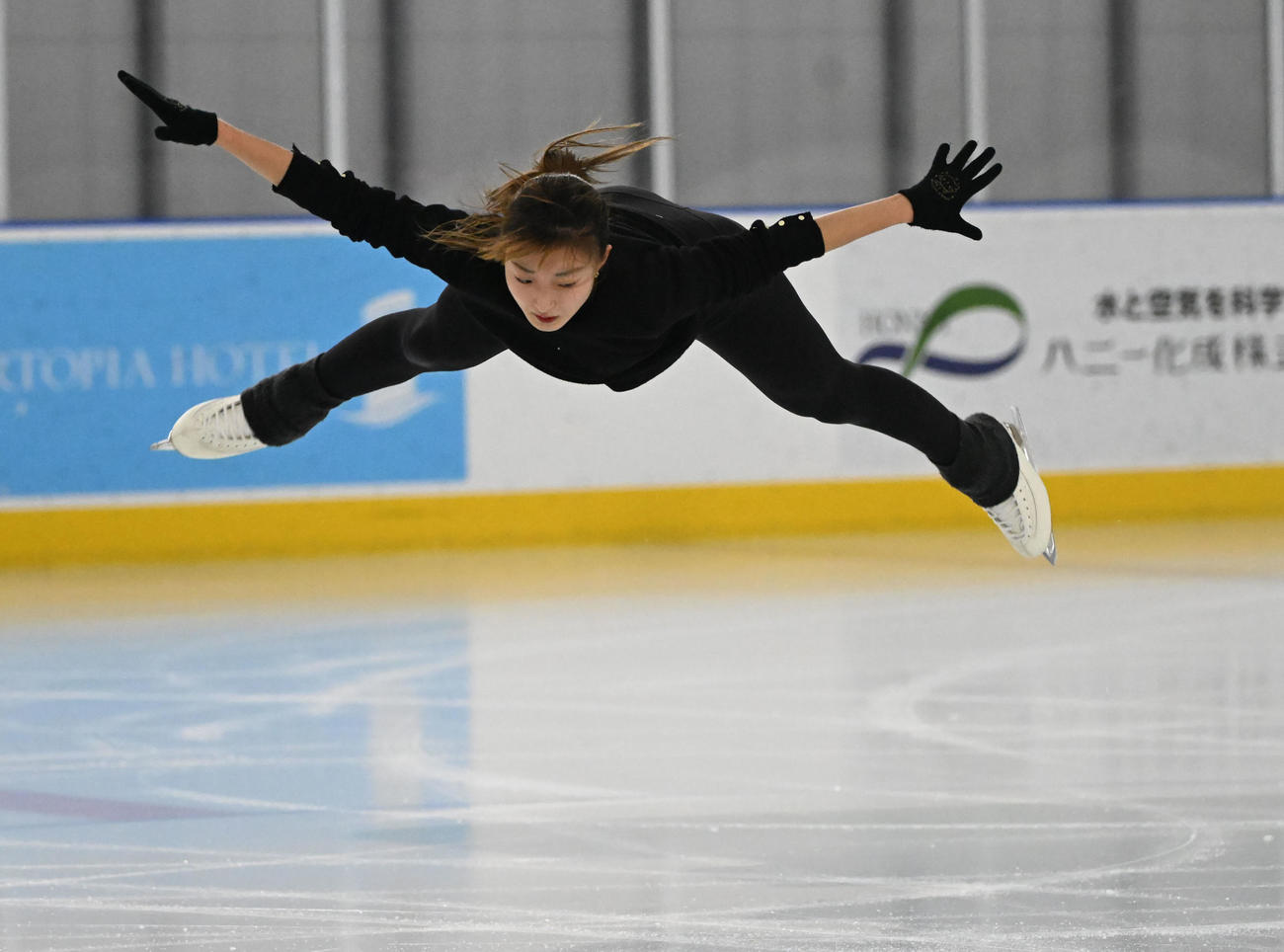 ミラノコルティナ五輪に向け、練習を公開した坂本花織（撮影・和賀正仁）