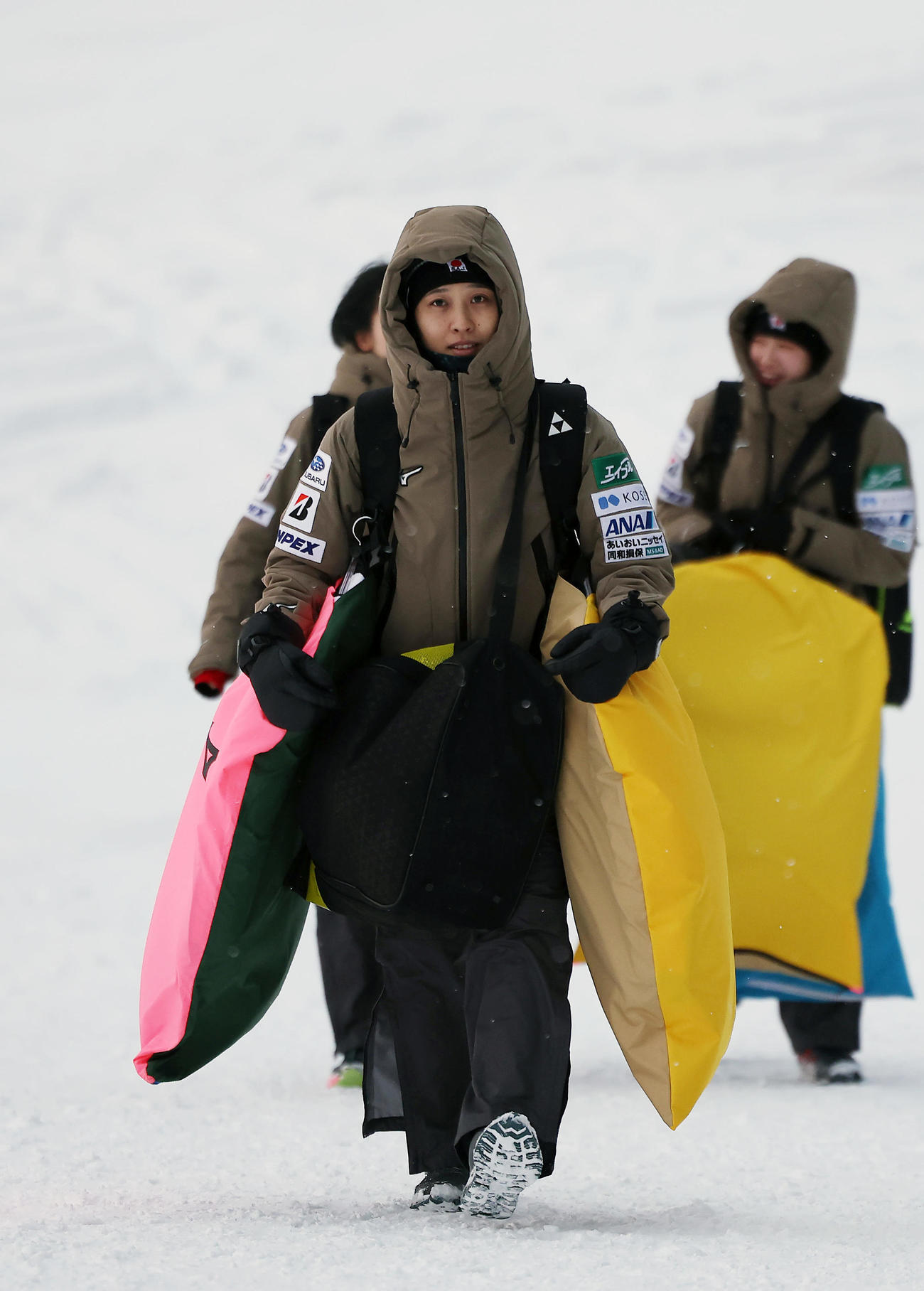 ジャンプ場に到着した丸山（撮影・前田充）