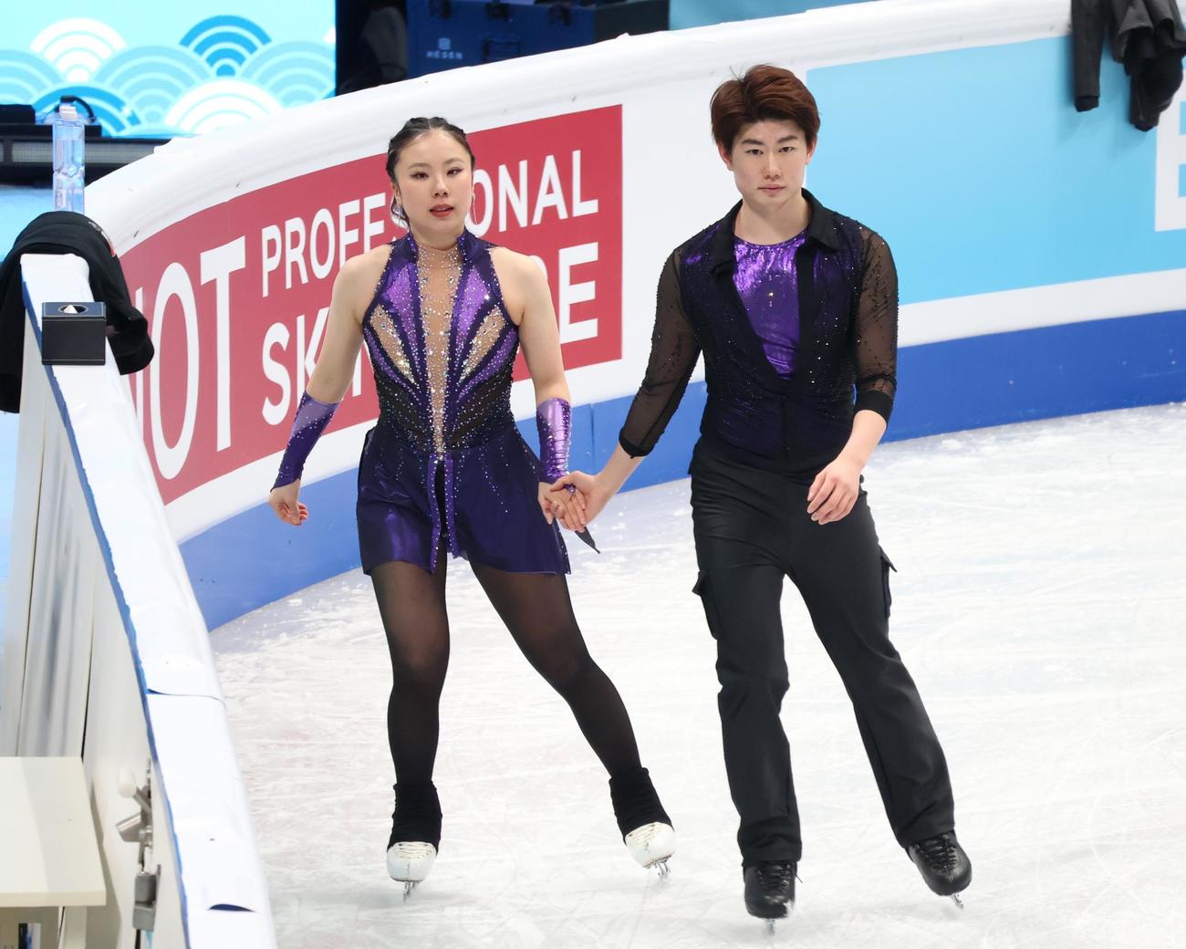 4大陸選手権の公式練習に臨む吉田（左）と森田（撮影・勝部晃多）
