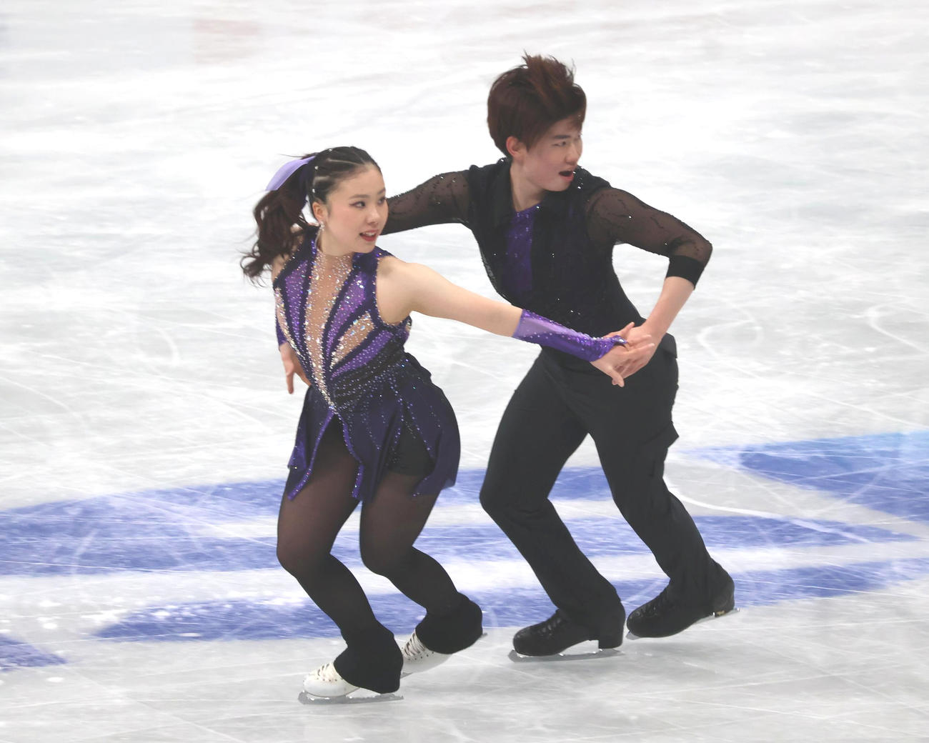 4大陸選手権の公式練習に臨む吉田（左）と森田（撮影・勝部晃多）