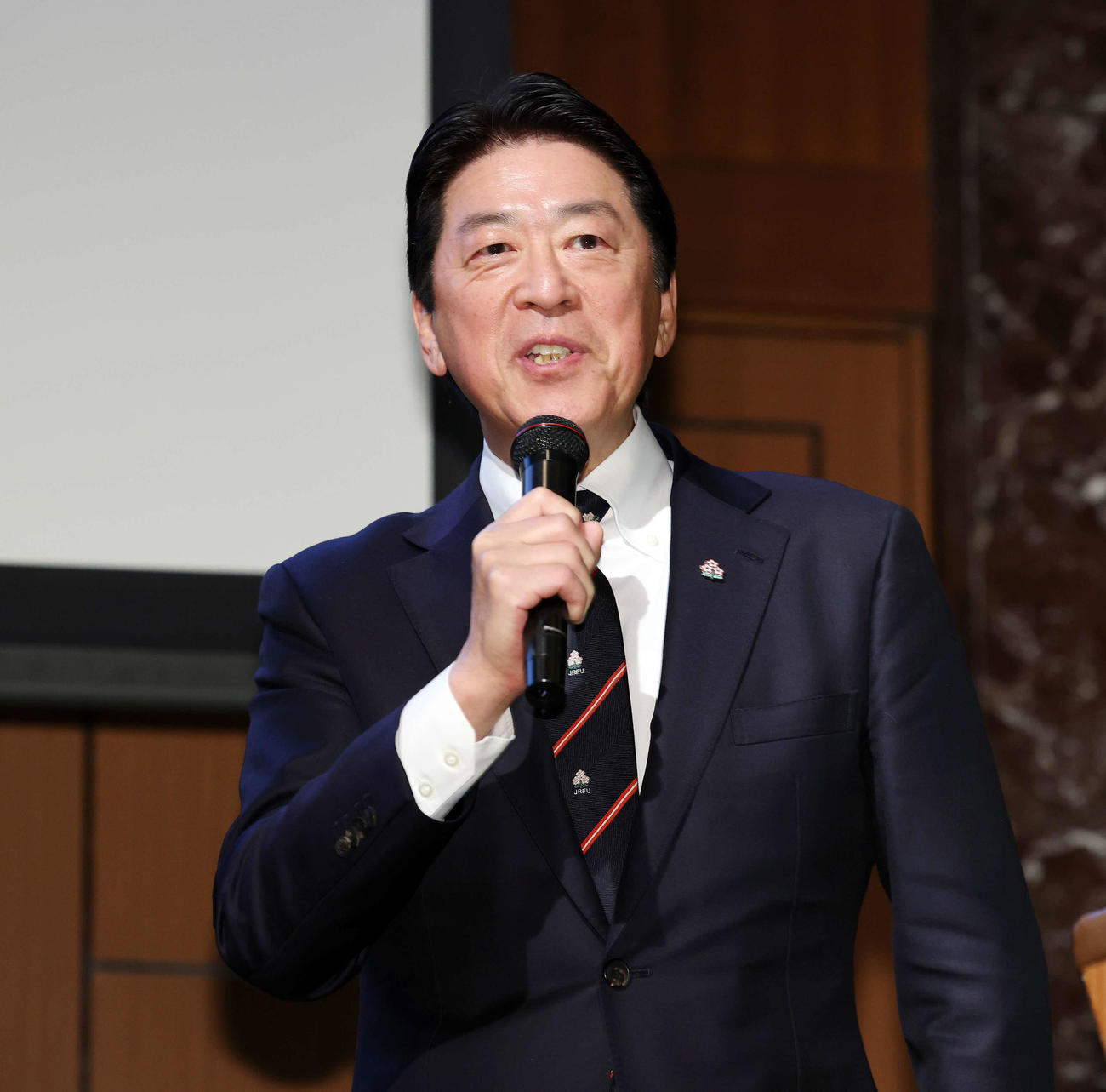 男子ラグビーW杯2035招致キックオフ宣言記者会見に臨む日本ラグビー協会土田雅人会長（撮影・宮地輝）
