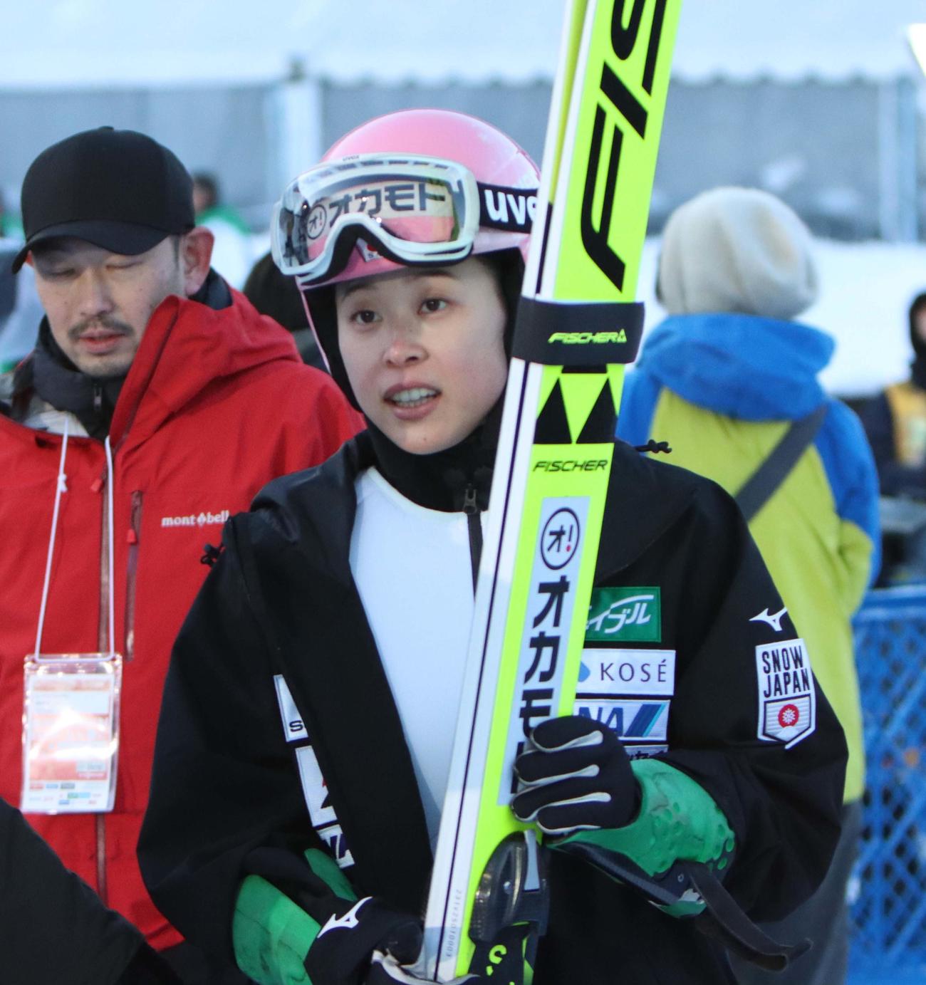 ジャンプ女子W杯札幌大会　14位で予選通過の勢藤（撮影・奥村晶治）