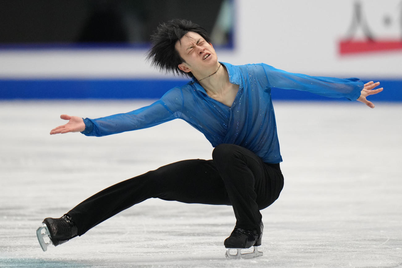 4大陸選手権の男子フリーで演技する山本草太（AP）