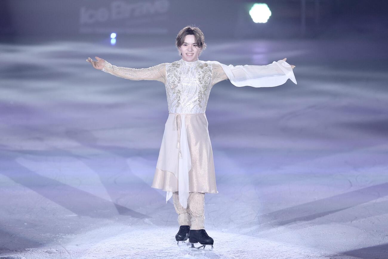華麗なパフォーマンスを披露した宇野昌磨さん（撮影・河田真司）