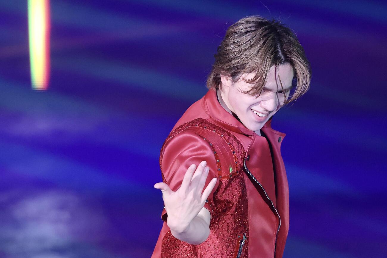 華麗なパフォーマンスを披露する宇野昌磨さん（撮影・河田真司）