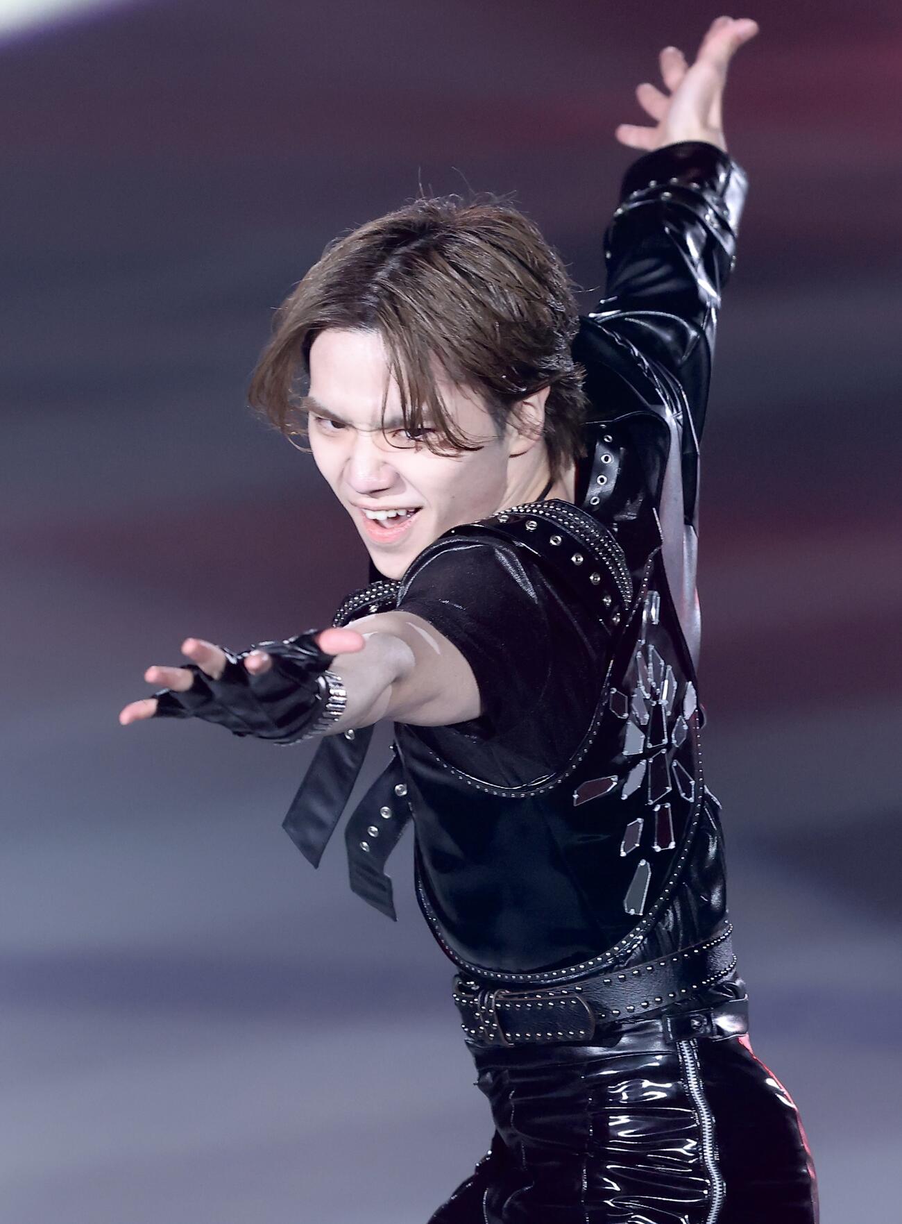 華麗な演技を披露する宇野昌磨さん（撮影・河田真司）