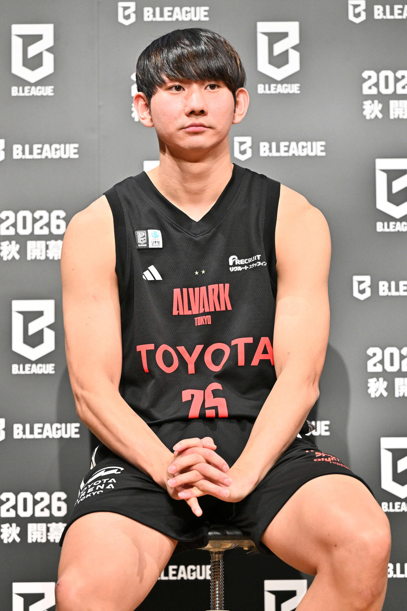 会見に臨むA東京小酒部（撮影・滝沢徹郎）