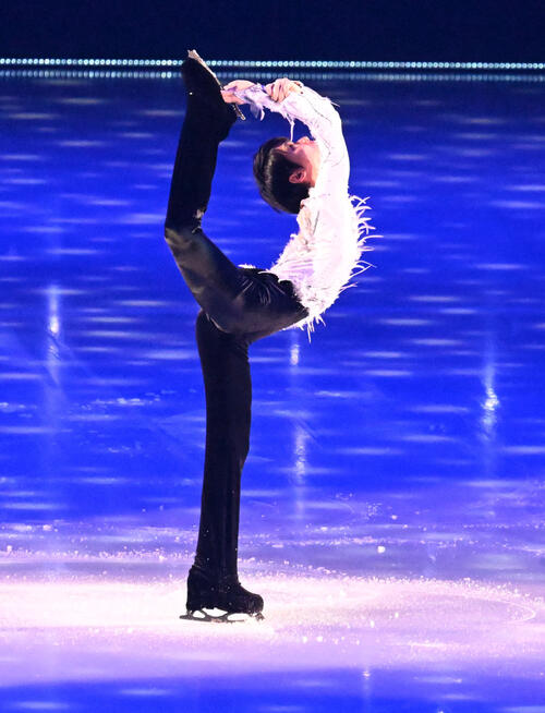 羽生結弦さん、充電後8カ月ぶり演技「絆を感じられるような」東日本