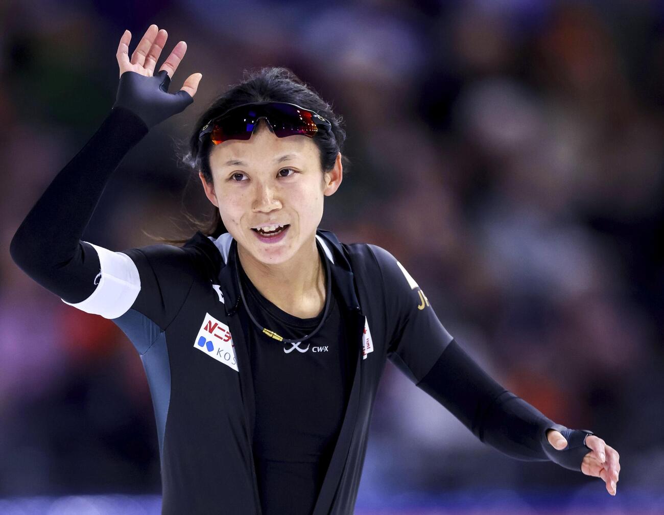 女子3000メートルを終え、笑顔を見せる高木美帆（共同）