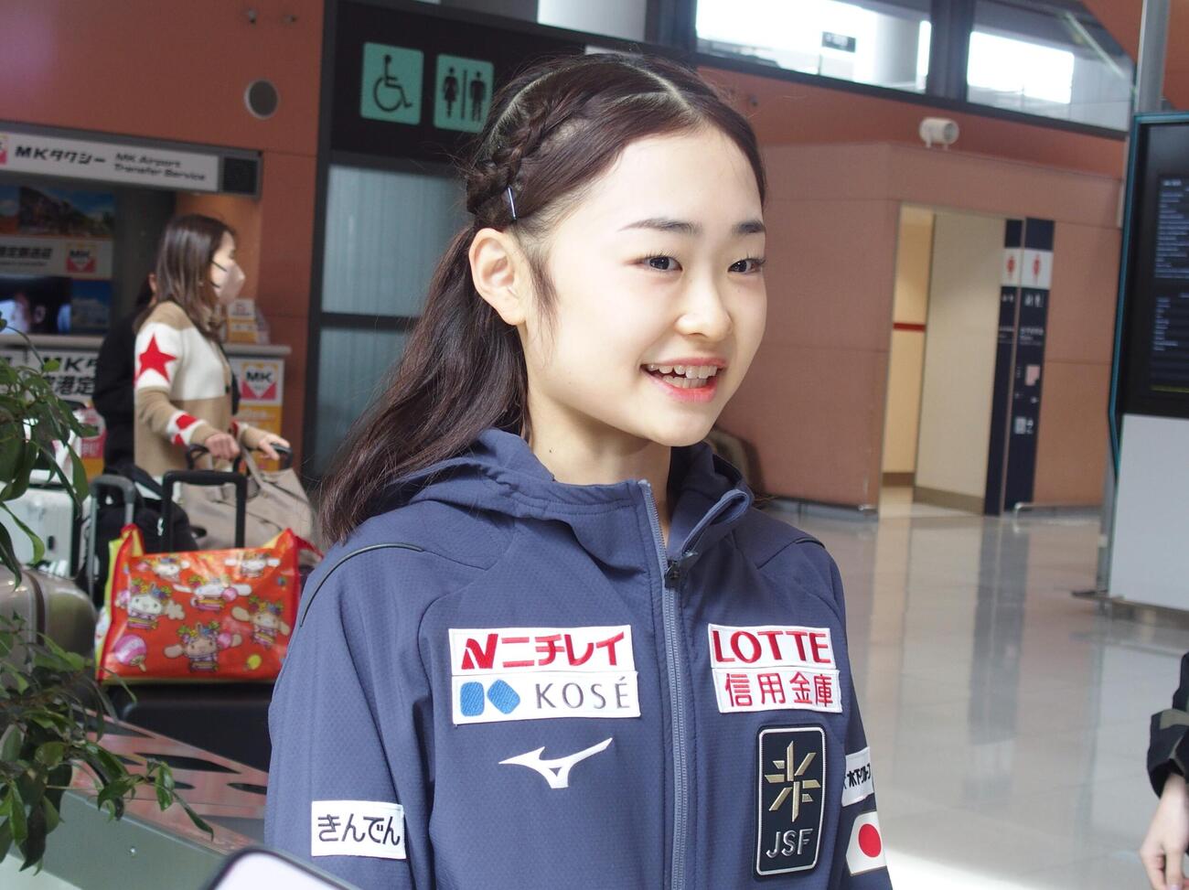 世界ジュニア選手権が行われたエストニアから帰国した島田麻央