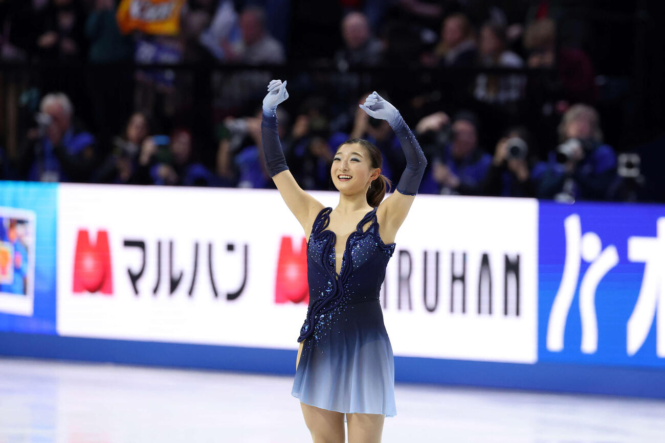 女子SPの演技を終え笑顔を見せる坂本花織（撮影・PNP）