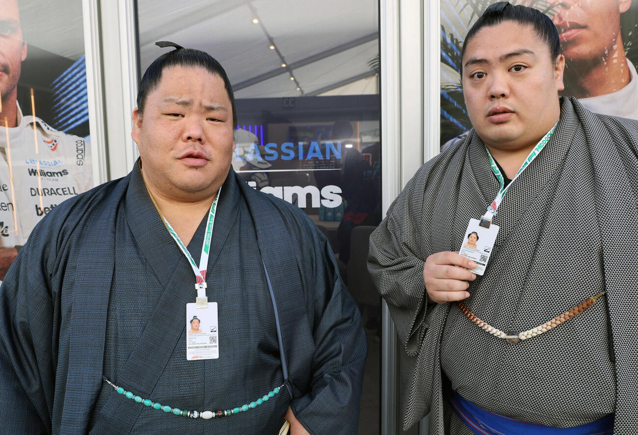 F1日本GPのウィリアムズのホスピタリティーブースを訪問した大栄翔と一山本（撮影・宮崎幸一）