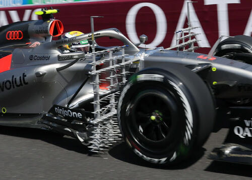 FP1に出走したアウディのボルトレートは、前輪の直後に空力測定器を装着する（撮影・宮崎幸一）