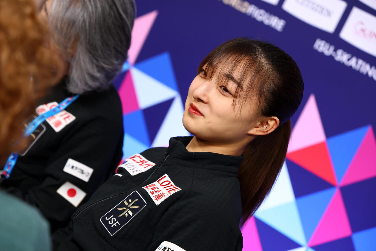 フィギュアスケート世界選手権　取材に応じる坂本花織（撮影・PNP）
