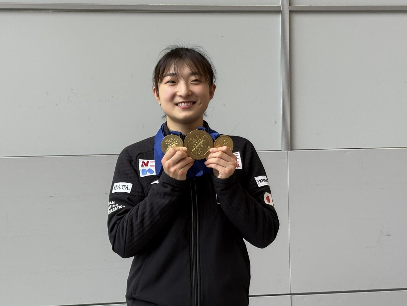 世界選手権が行われたチェコから帰国した坂本花織
