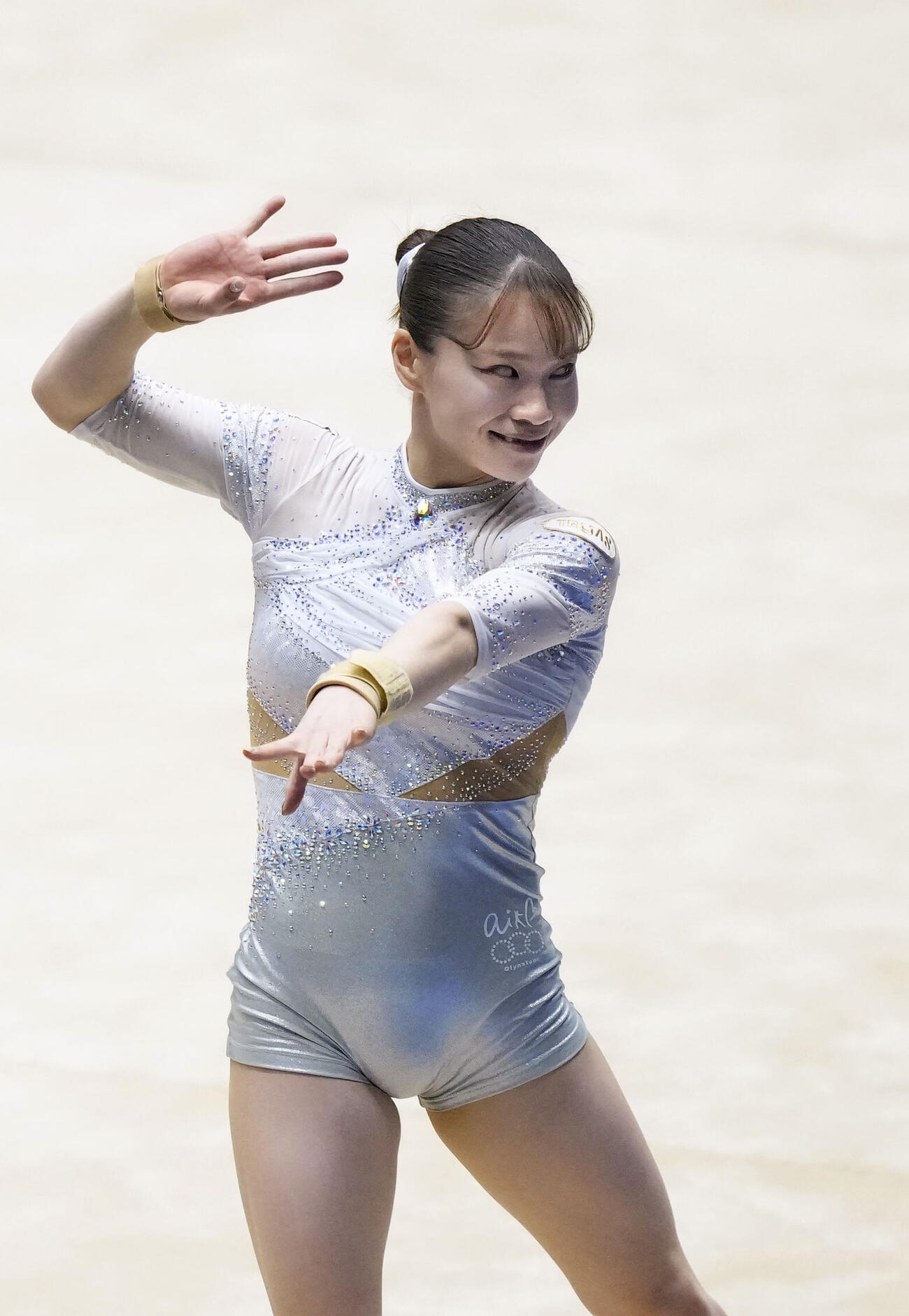 女子個人総合予選　杉原愛子の床運動（共同）