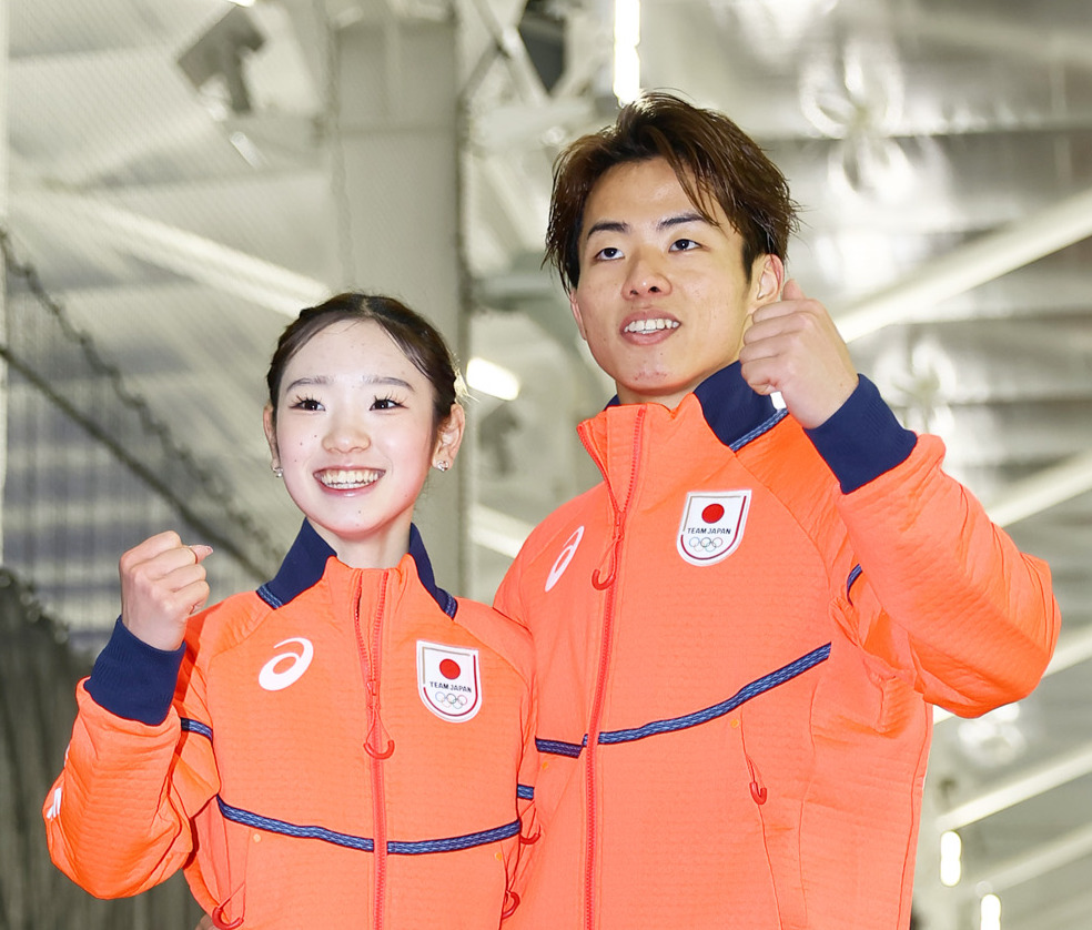 長岡柚奈（左）森口澄士の「ゆなすみ」ペア（2026年1月撮影）