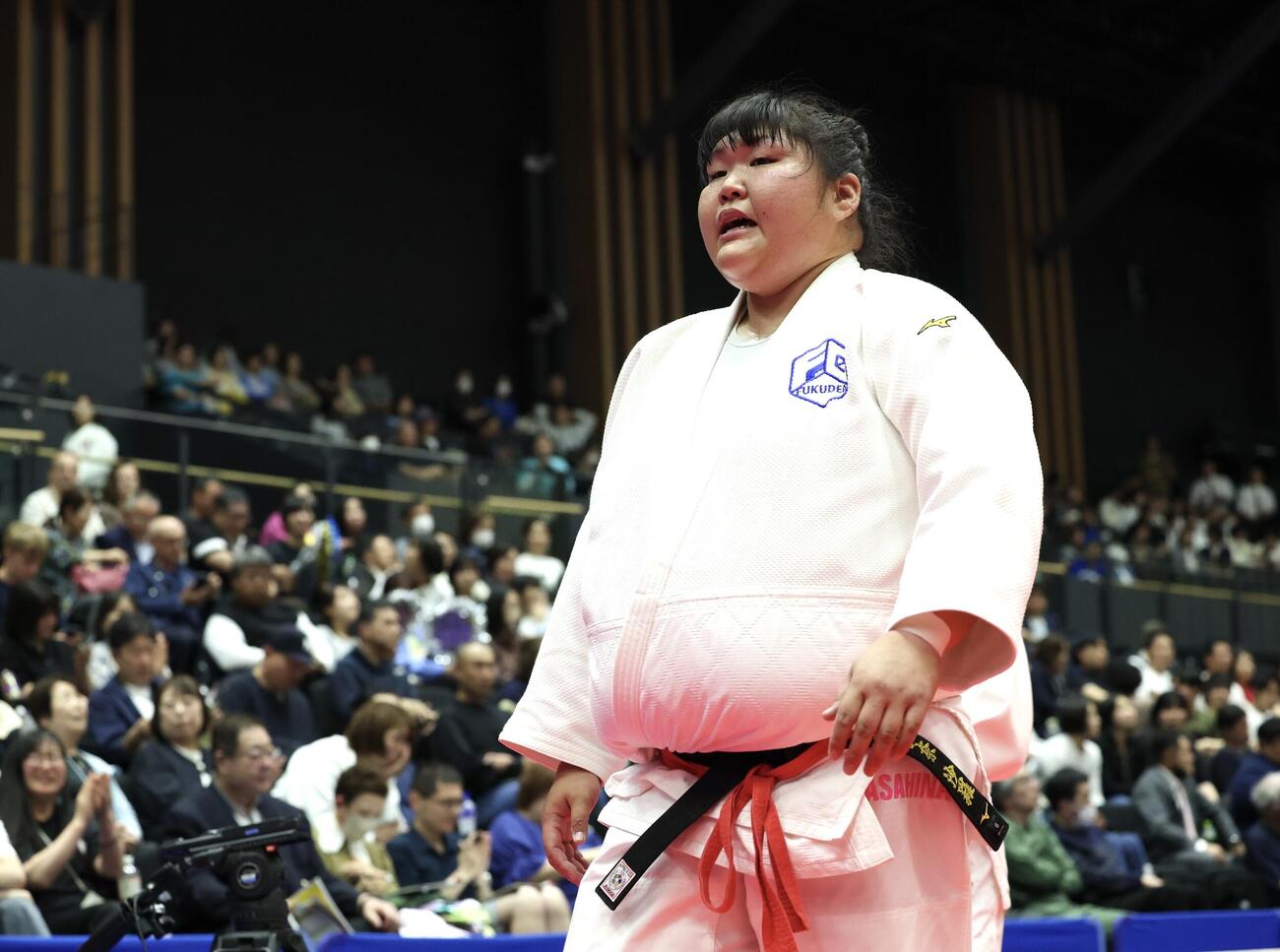 女子無差別準々決勝　朝比奈沙羅対古賀ひより　判定で敗れ準々決勝で敗退となった朝比奈（撮影・宮地輝）