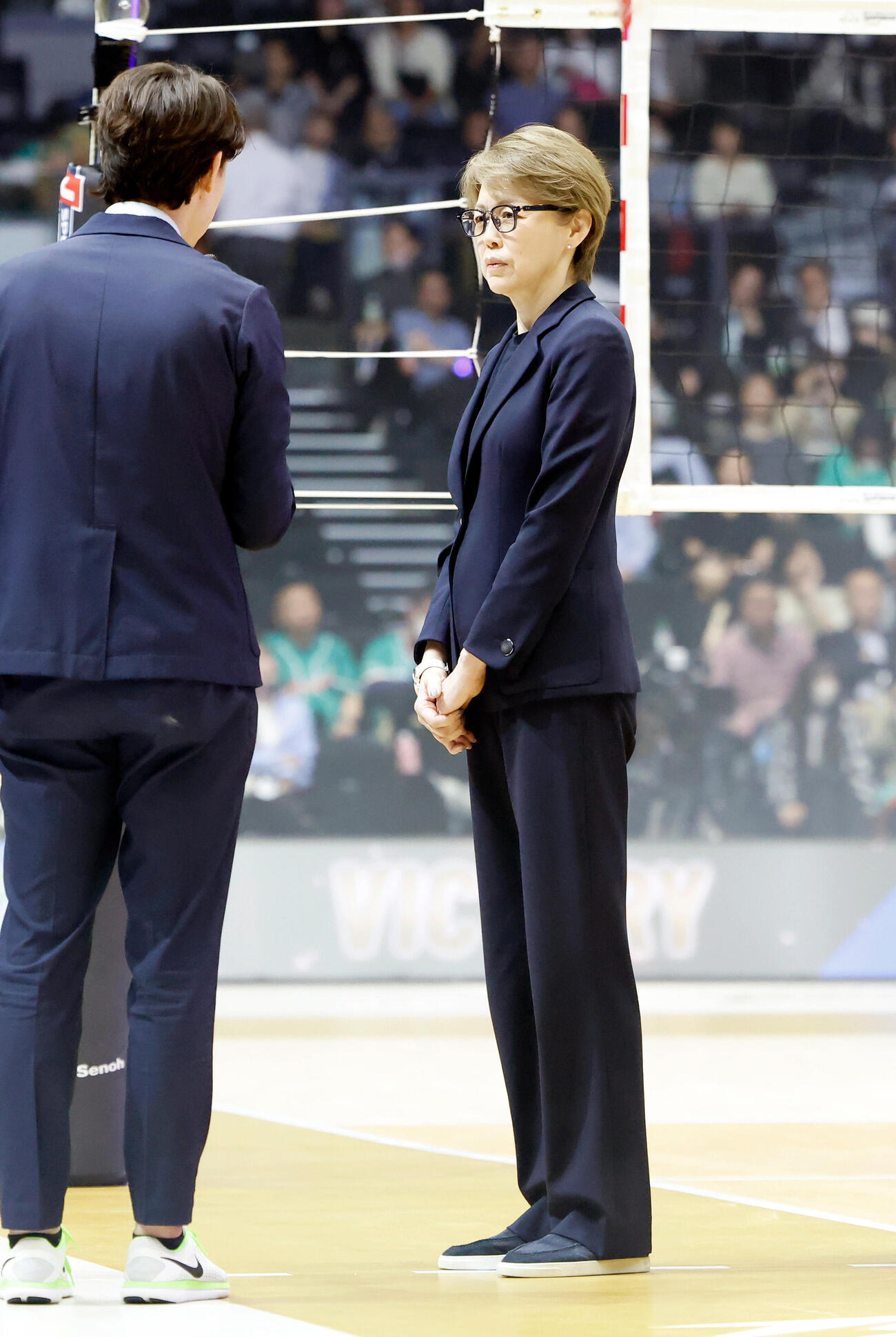 SAGA久光対大阪M　第1戦に勝利したSAGA久光中田久美ヘッドコーチはインタビューに応える（撮影・山本朝陽）