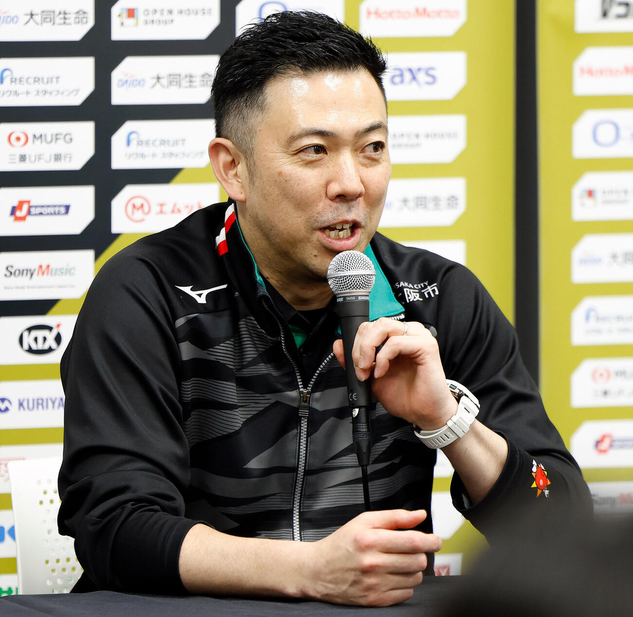 SAGA久光対大阪M　試合後の会見に登壇した大阪M酒井大祐ヘッドコーチ（撮影・山本朝陽）