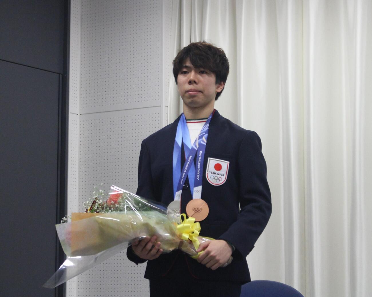 埼玉栄での報告会に出席する佐藤駿