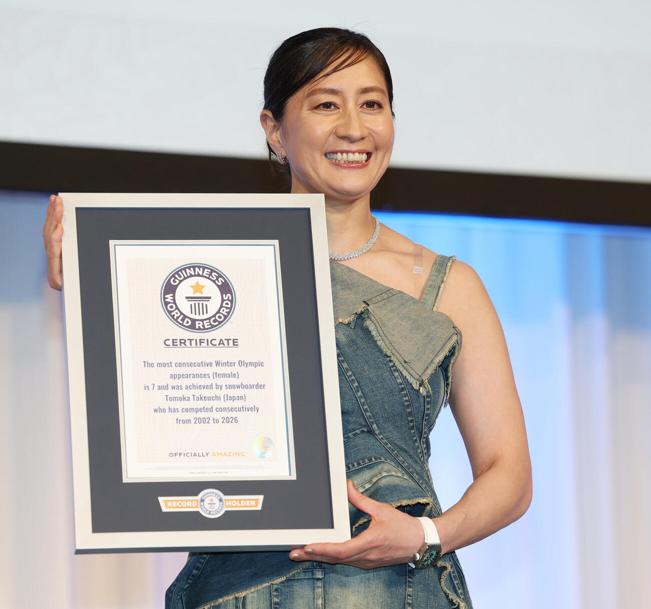 「SNOW AWARD」でギネスを受賞した竹内智香（撮影・宮地輝）