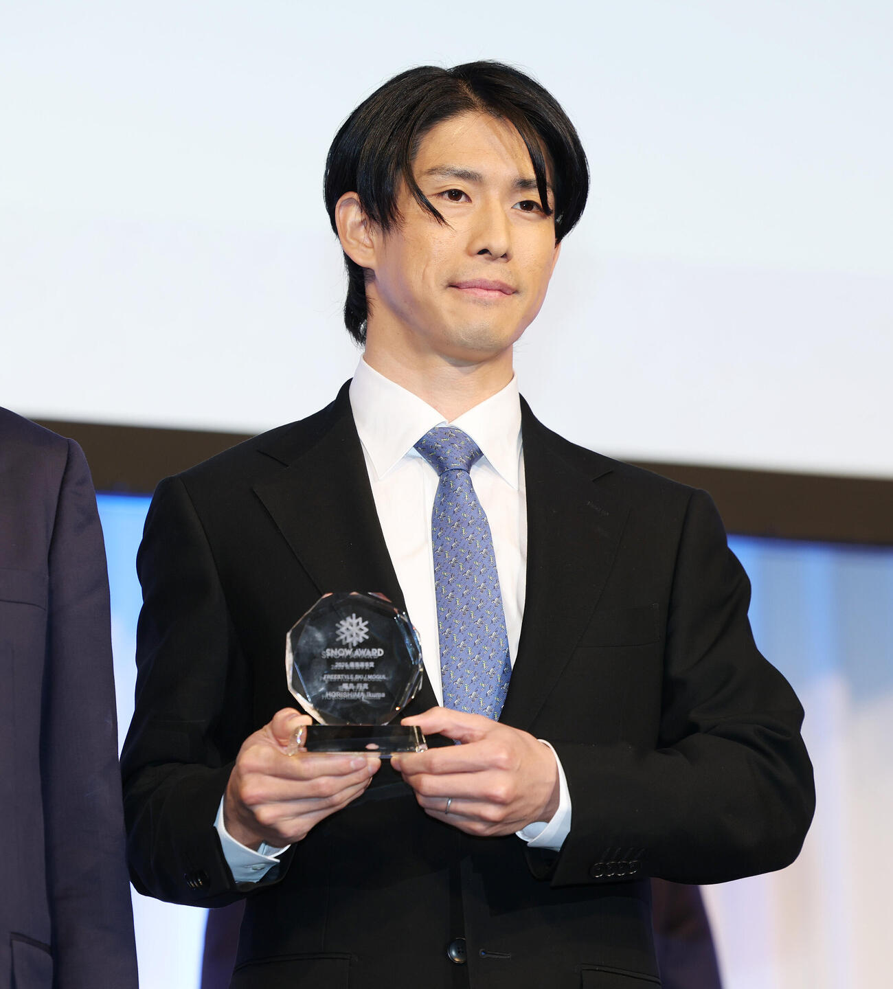 「SNOW AWARD」で優秀選手賞を受賞した堀島行真（撮影・宮地輝）