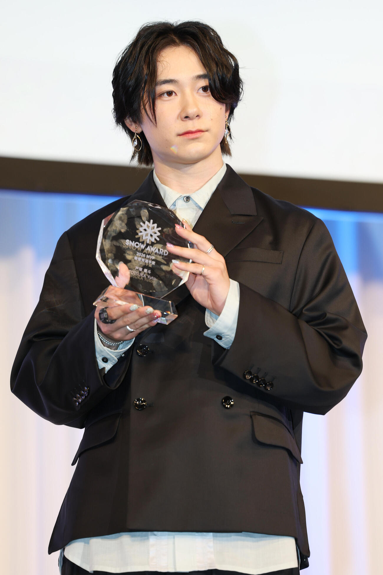 「SNOW AWARD」で最優秀選手賞を受賞した戸塚優斗（撮影・宮地輝）