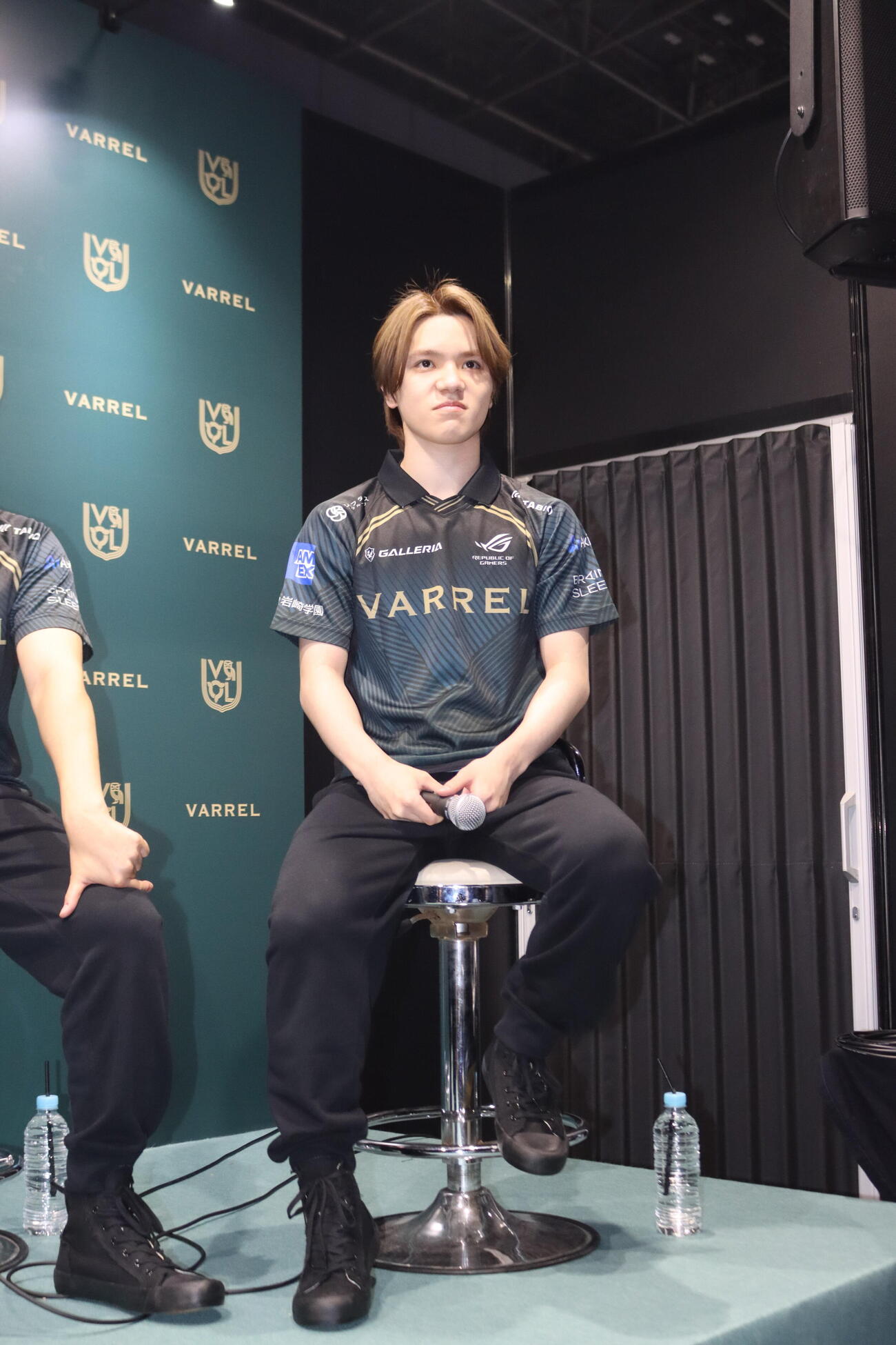 eスポーツチームVARRELに加入したフィギュアスケート宇野昌磨さん＝2026年5月1日