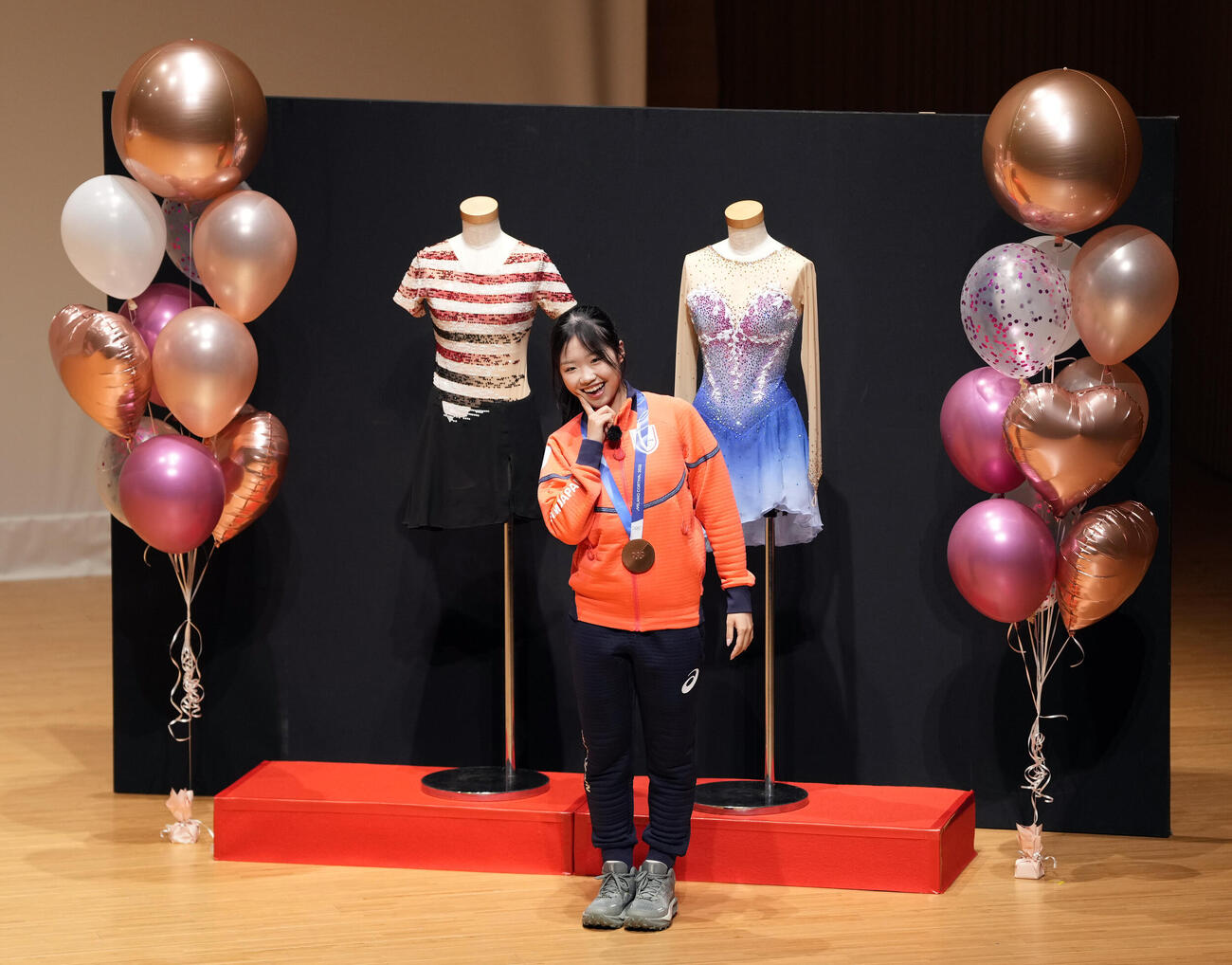 中井亜美オリンピック祝賀会　オリンピック祝賀会に登場する中井亜美（撮影・小島史椰）.